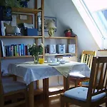 Lejlighed Mit Garten Und Gartenhaus By Interhome Norden