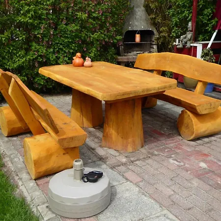 Mit Garten Und Gartenhaus By Interhome