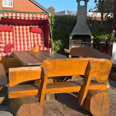 Mit Garten Und Gartenhaus By Interhome